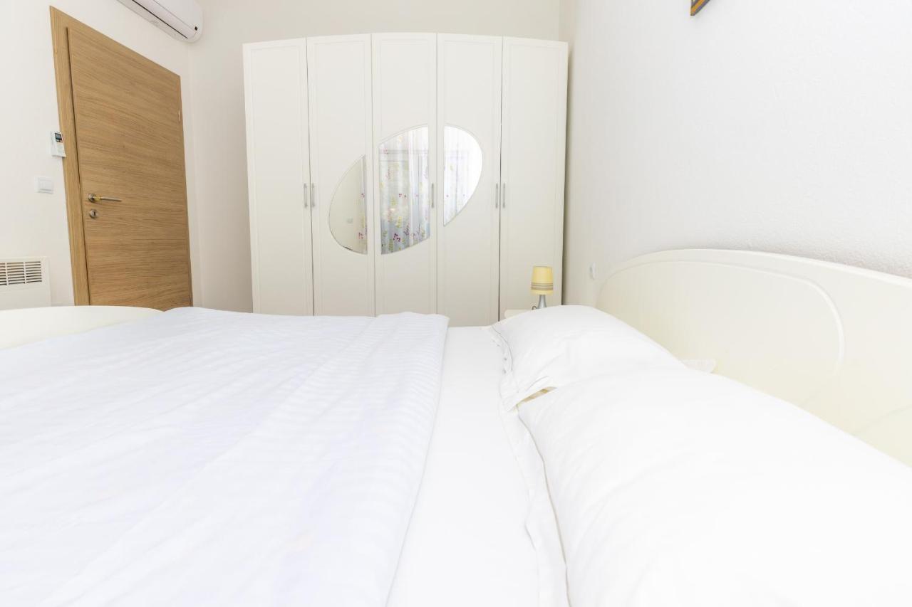 Spacious 2-Bedroom Apartment With Terrace And Parking Cavtat Eksteriør billede