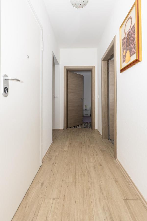 Spacious 2-Bedroom Apartment With Terrace And Parking Cavtat Eksteriør billede