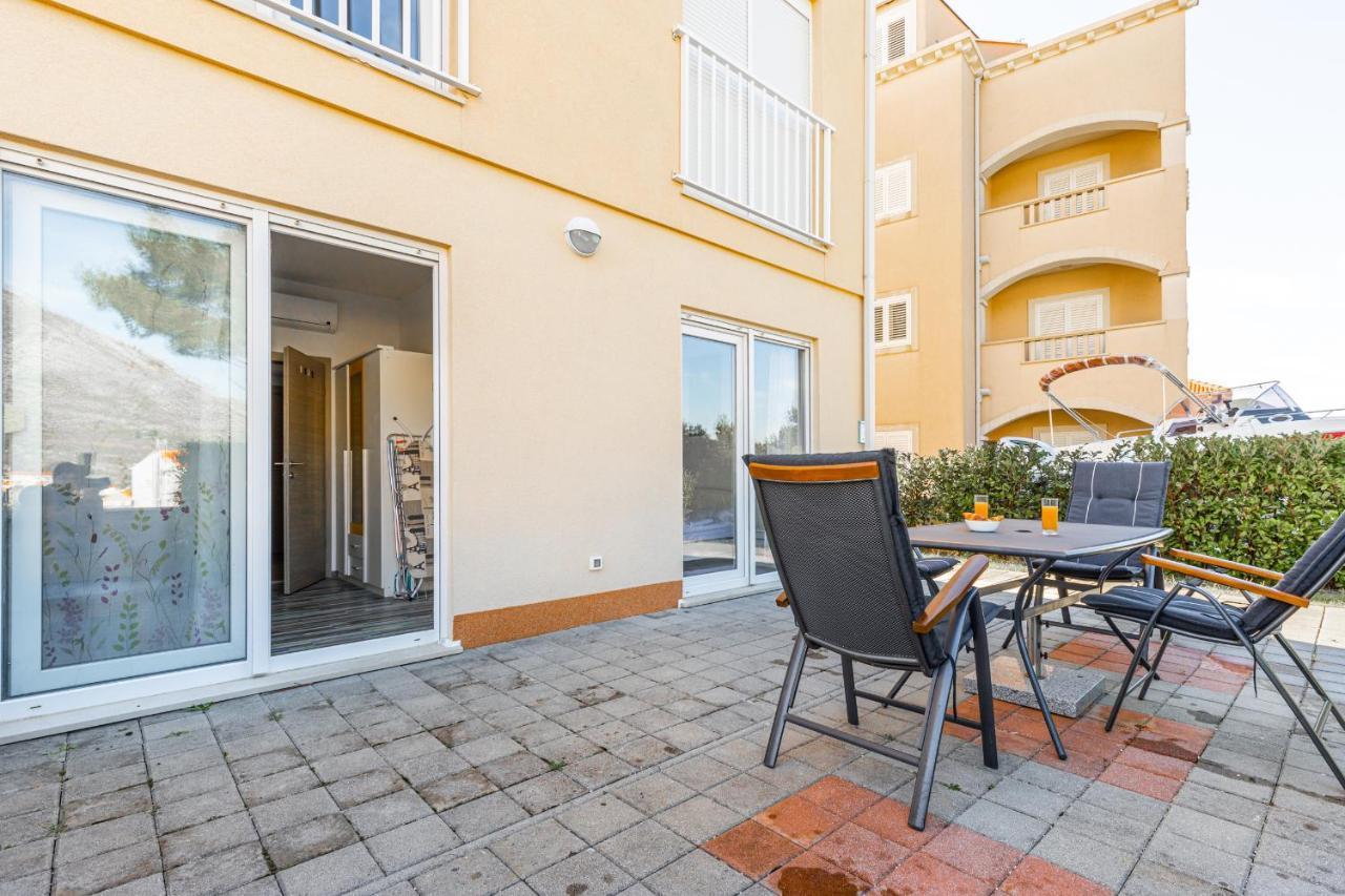 Spacious 2-Bedroom Apartment With Terrace And Parking Cavtat Eksteriør billede