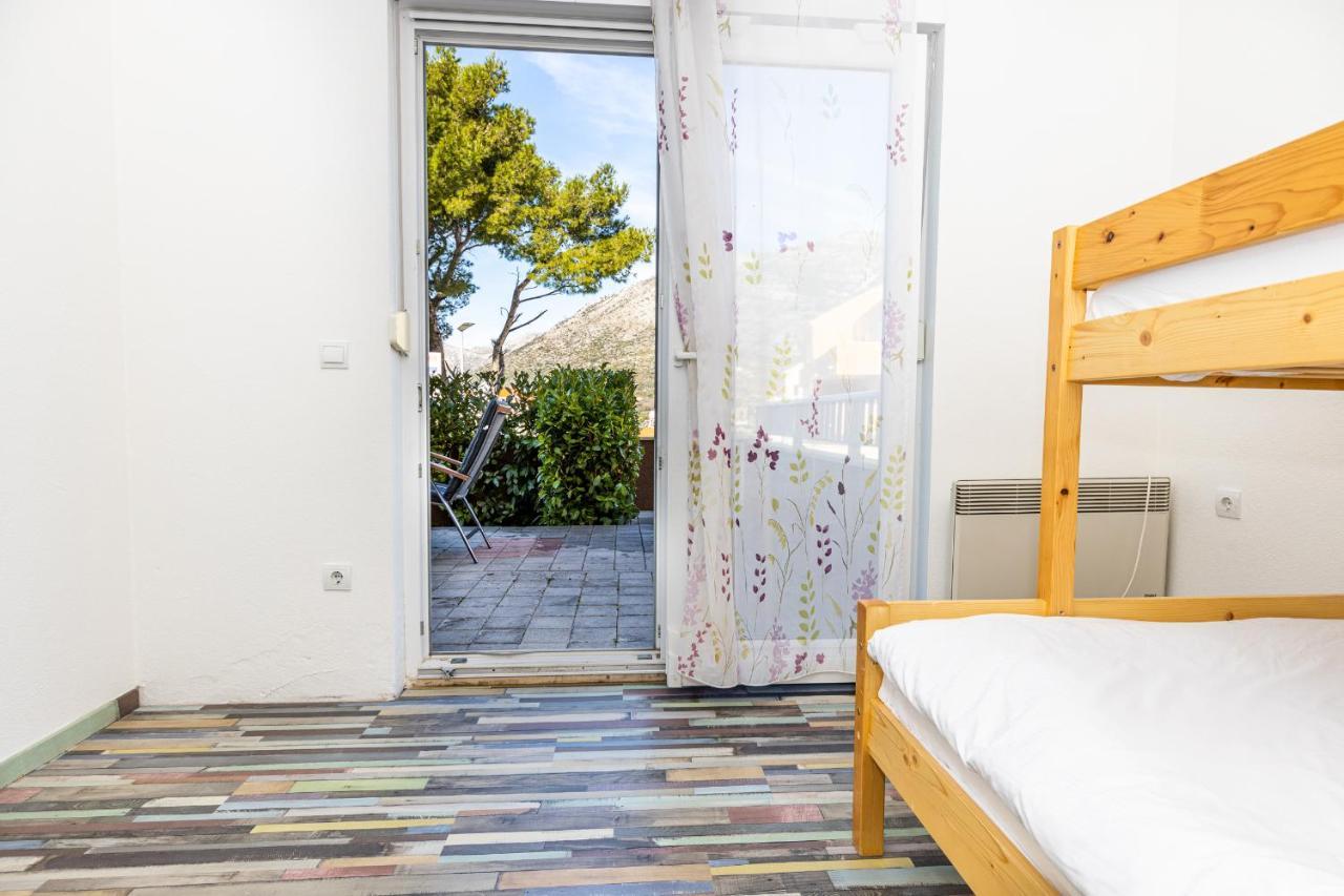Spacious 2-Bedroom Apartment With Terrace And Parking Cavtat Eksteriør billede