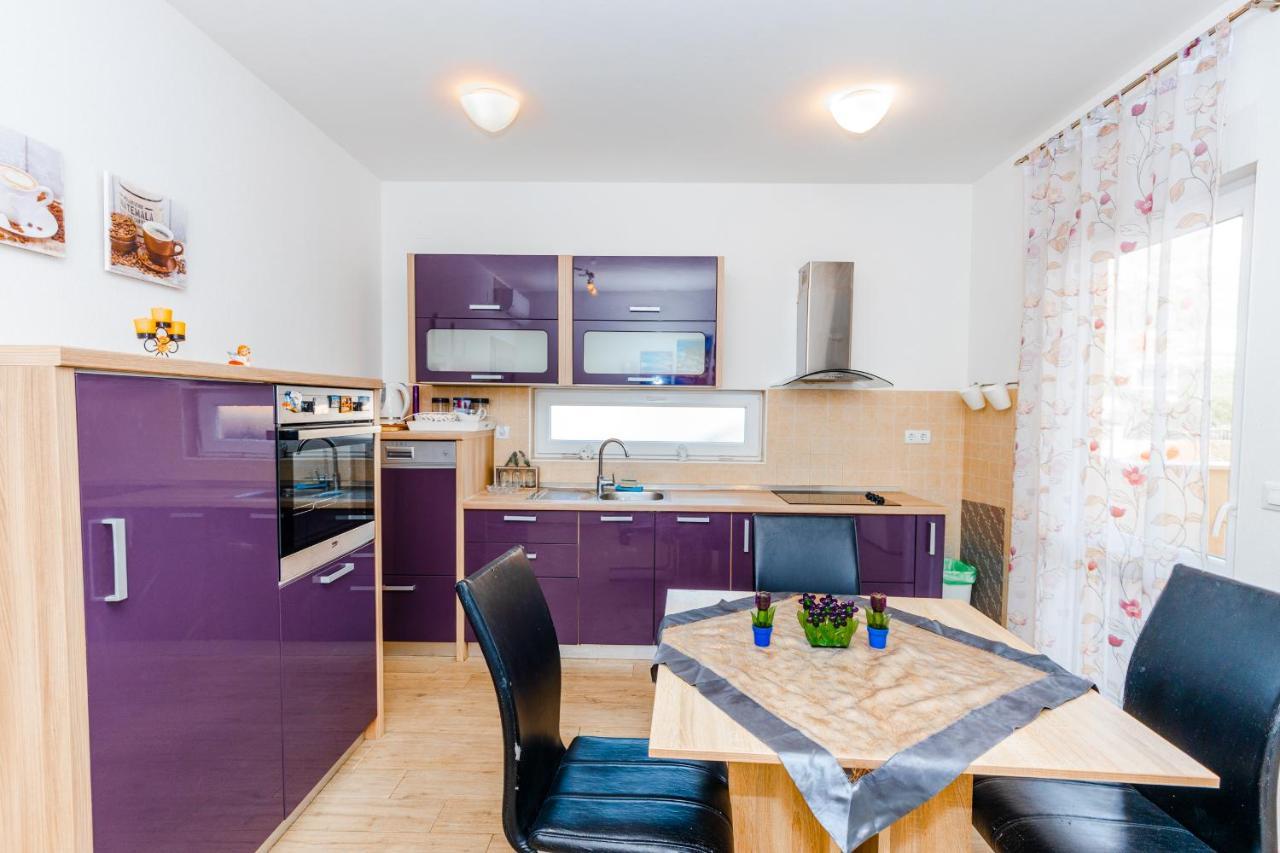 Spacious 2-Bedroom Apartment With Terrace And Parking Cavtat Eksteriør billede